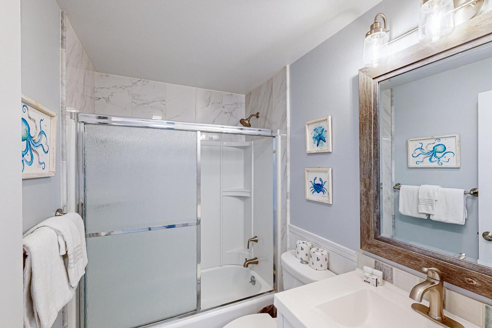 ​Rock Creek Inn Vacation Condos Рокълей Бийч Стая снимка