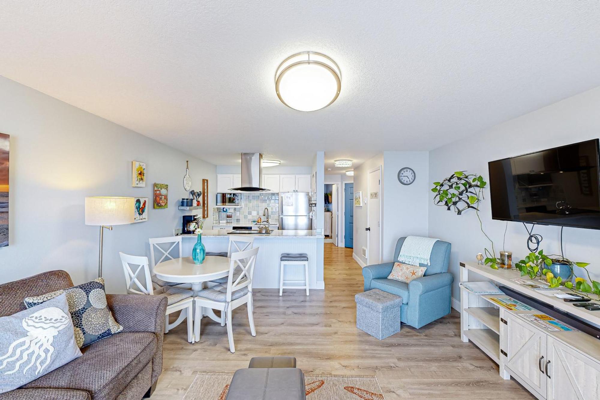 ​Rock Creek Inn Vacation Condos Рокълей Бийч Стая снимка